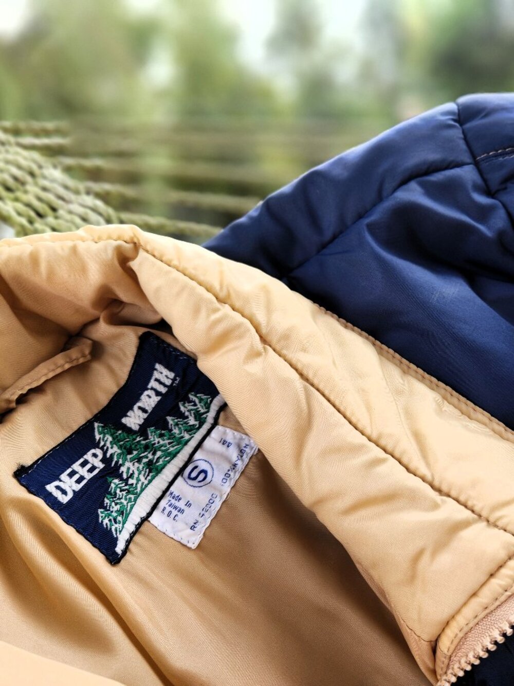 1976 ATTIC find! Rare 70s/80s Men's puffer colorblock GORPCORE tan/navy/burgundy